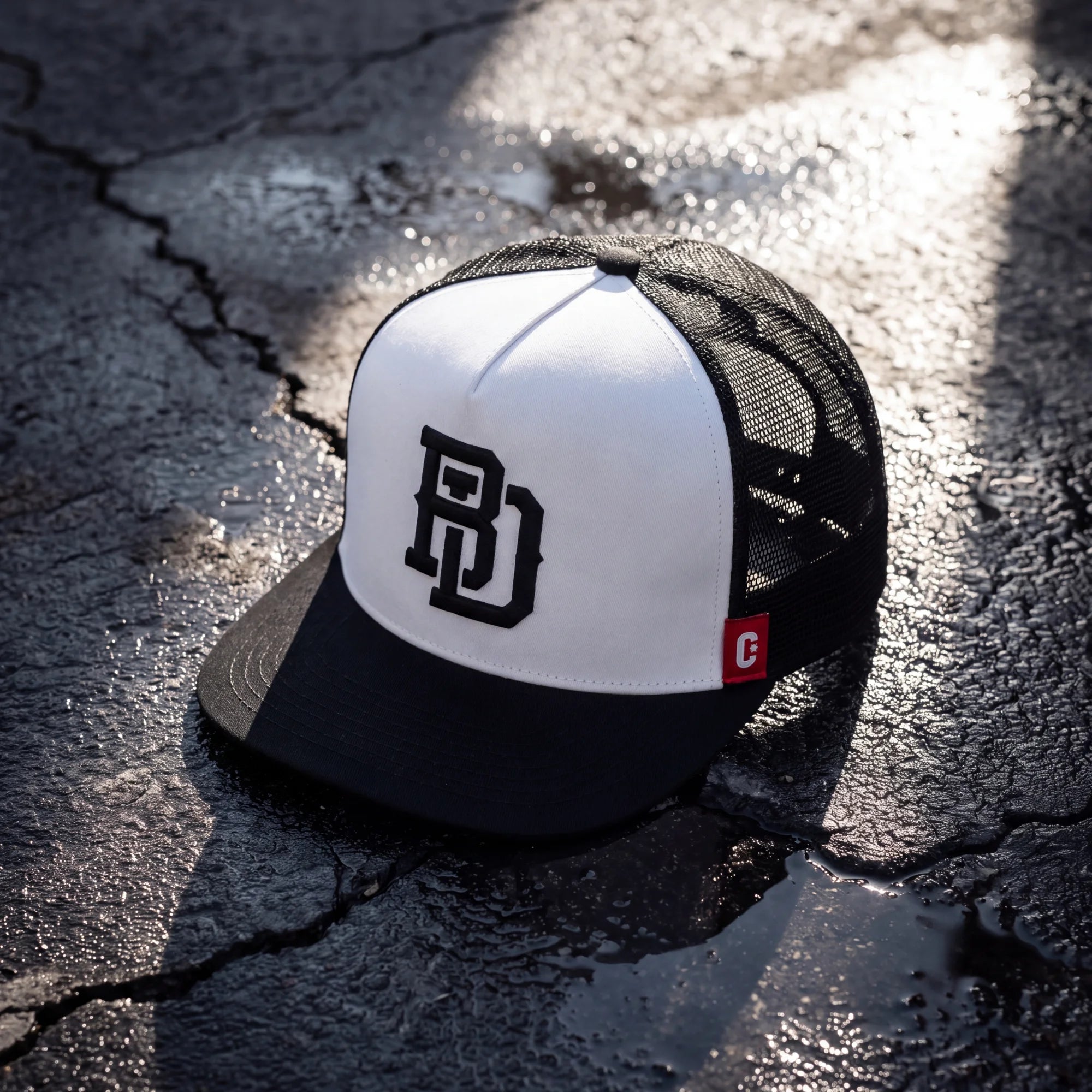 GORRA BLACK & WHITE