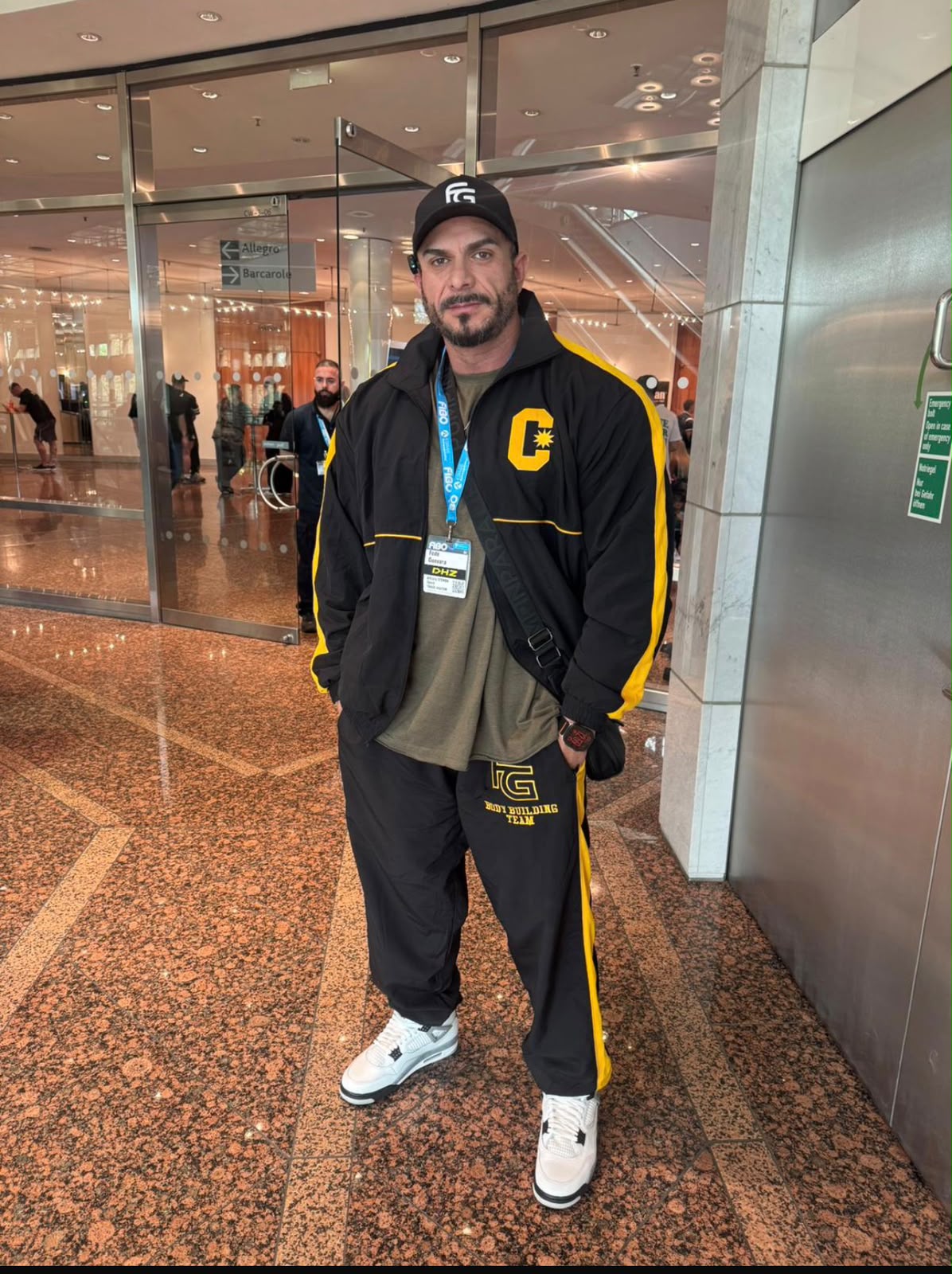 TRACKSUIT TEAM