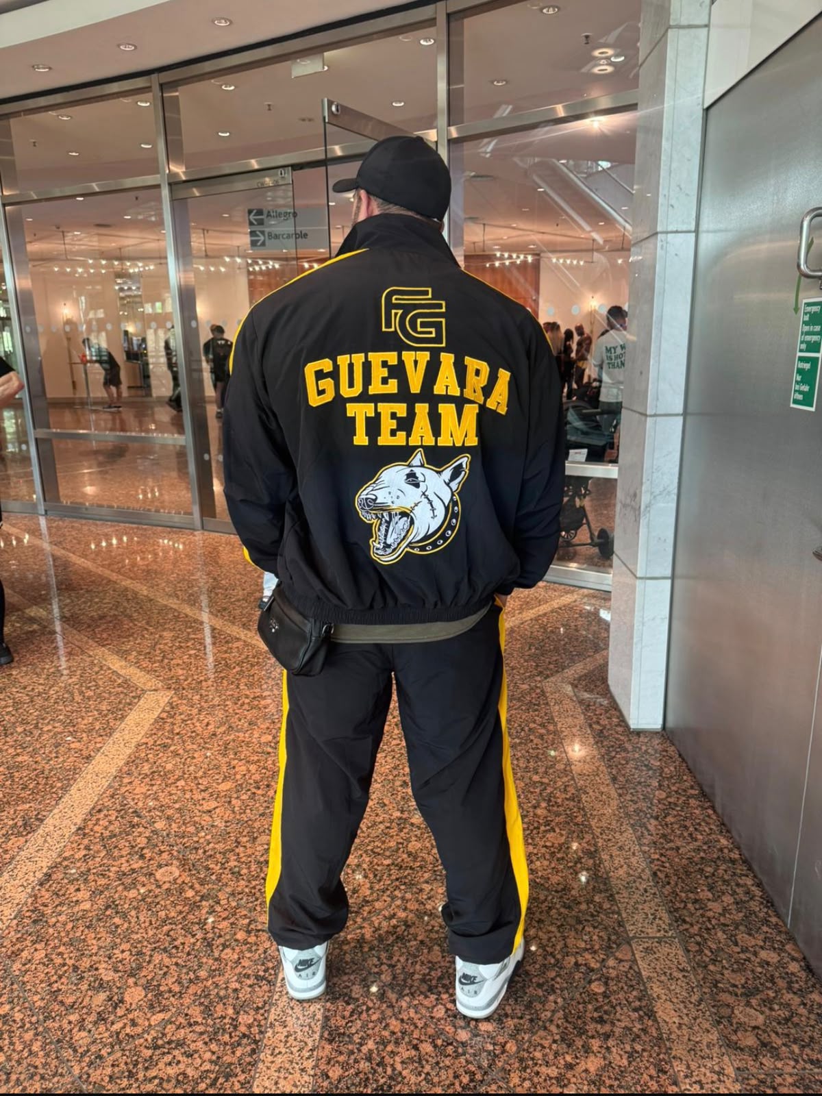 TRACKSUIT TEAM